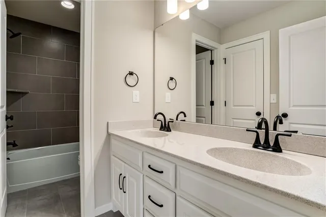 $542,000 | 28601 West 162nd Street, Gardner, KS 66030