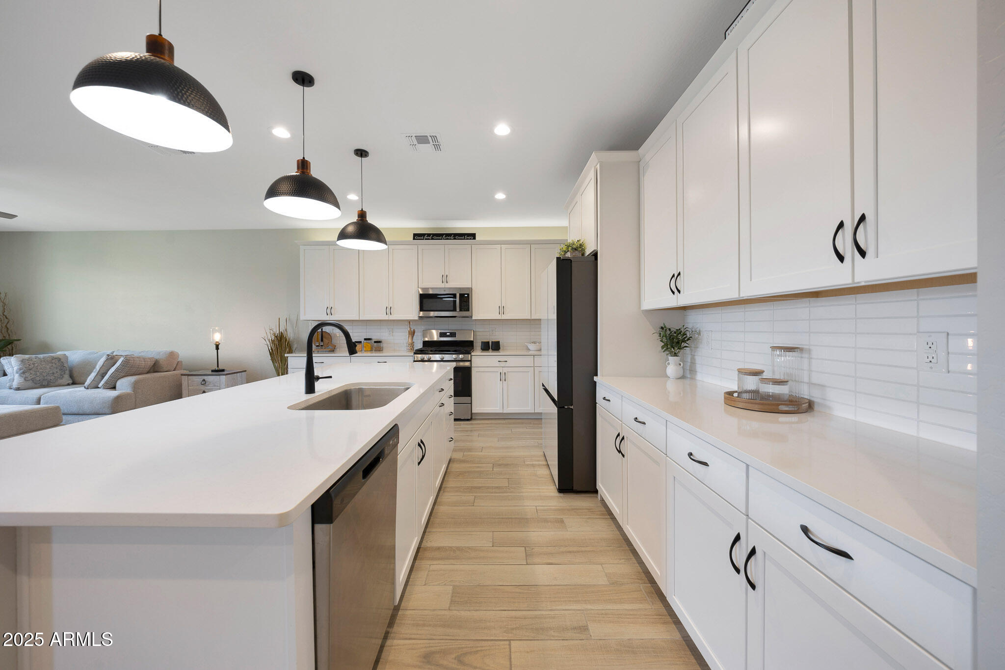 17597 West Red Fox Road Surprise, AZ 85387 - Photo 12 of 67 B (26)