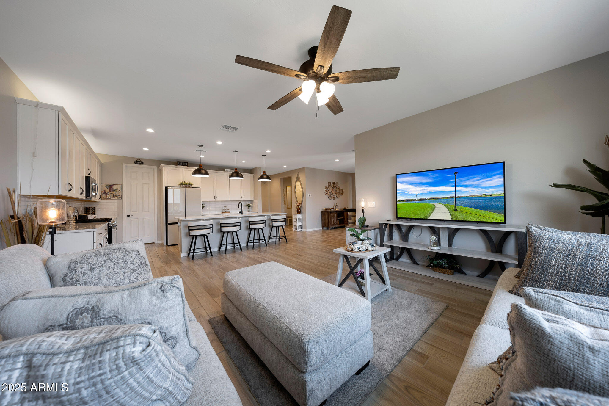 17597 West Red Fox Road Surprise, AZ 85387 - Photo 8 of 67 B (22)