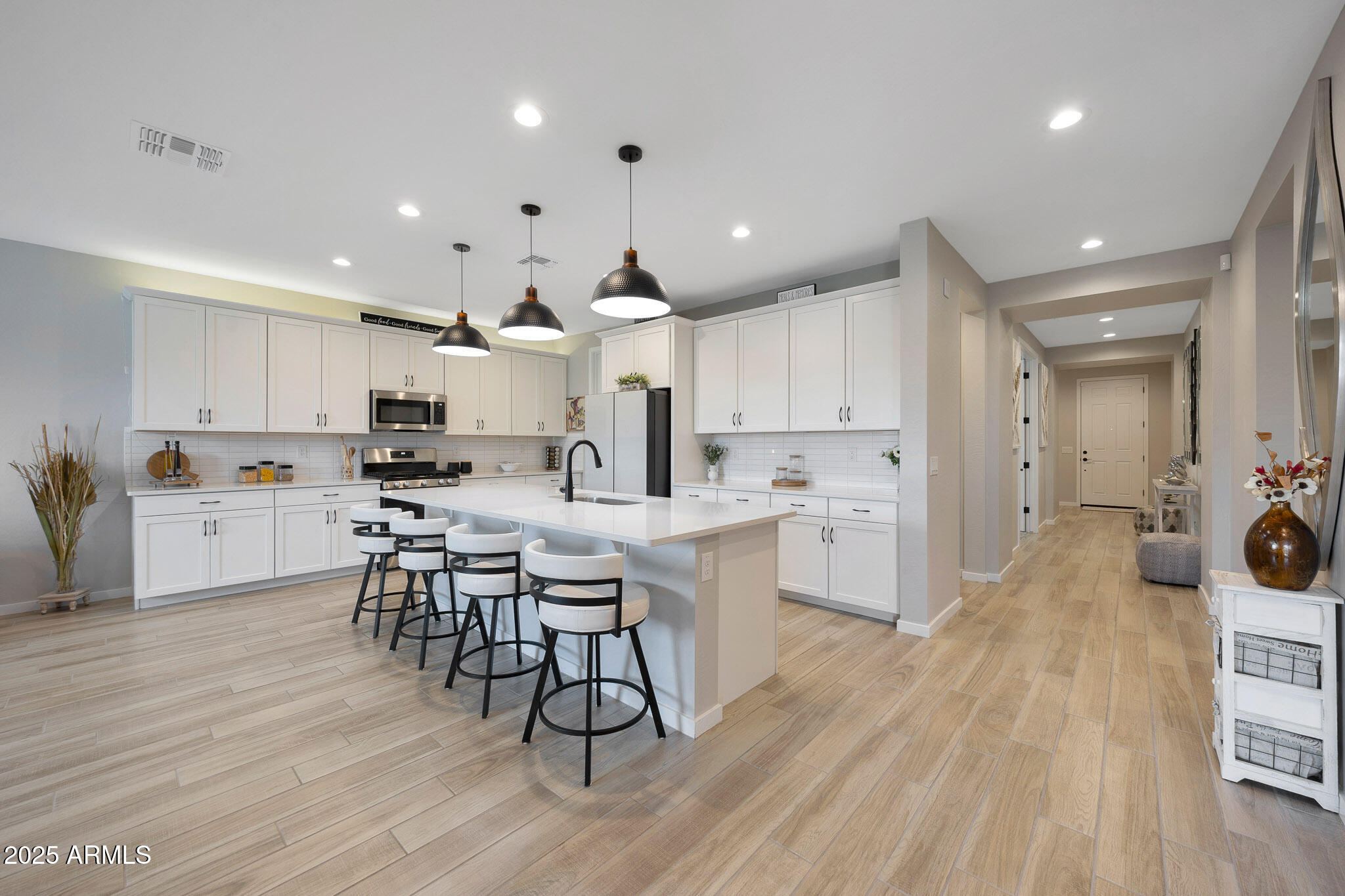 17597 West Red Fox Road Surprise, AZ 85387 - Photo 10 of 67 B (24)