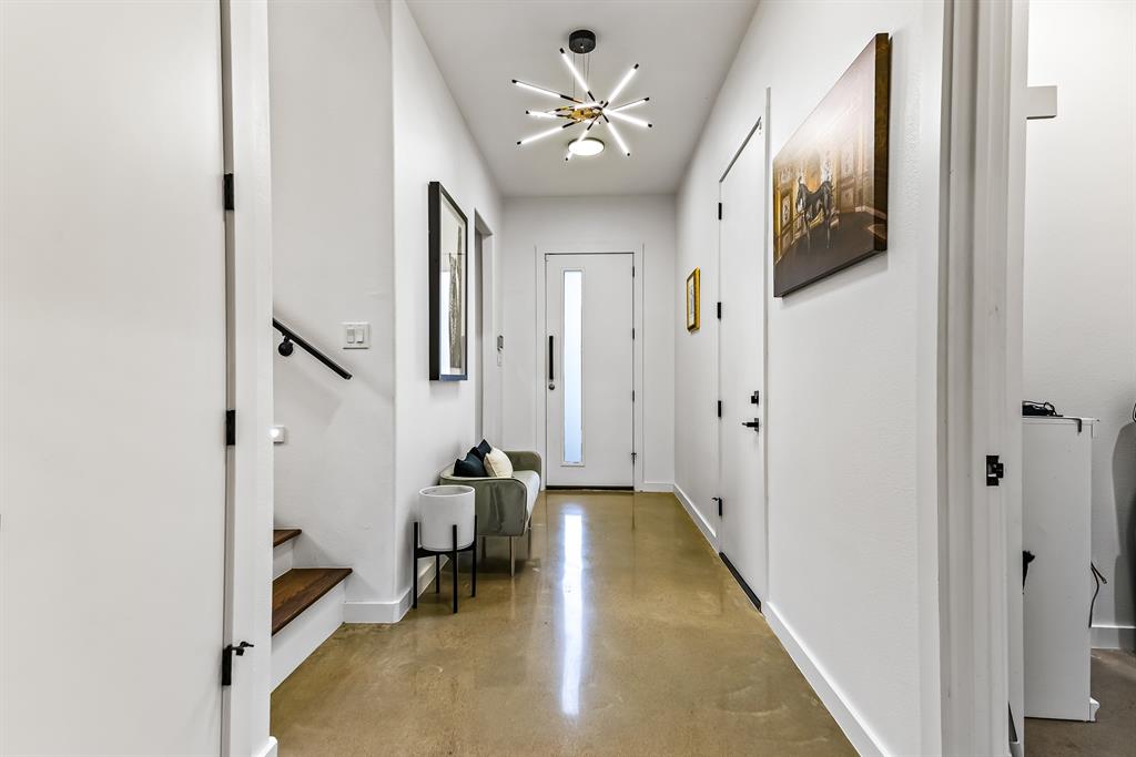 1211 Bonnie View Road Dallas, TX 75203 - Photo 13 of 33