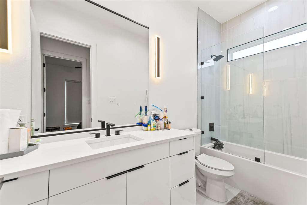 1211 Bonnie View Road Dallas, TX 75203 - Photo 30 of 33