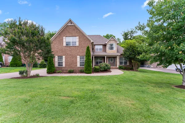 $739,900 | 1002 Glessner Drive, Spring Hill, TN 37174