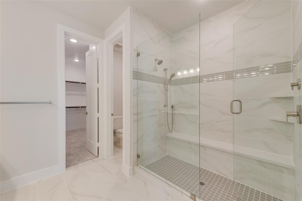 724 Ash Road Plano, TX 75075 - Photo 11 of 27 Representative Photo