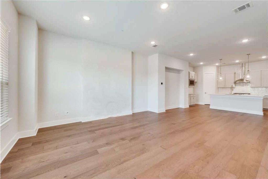 724 Ash Road Plano, TX 75075 - Photo 6 of 27 Representative Photo