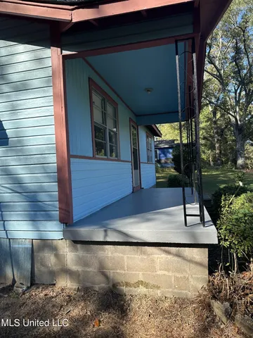 $84,000 | 1002 Ave F, McComb, MS 39648