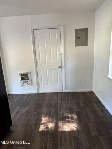 $84,000 | 1002 Ave F, McComb, MS 39648