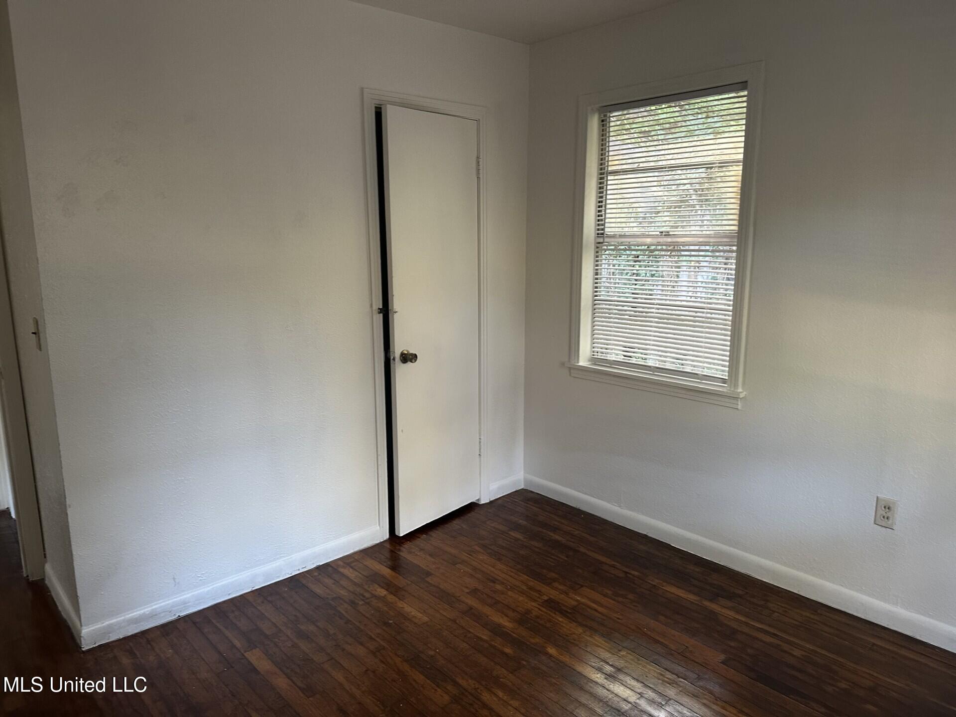 1002 Ave F McComb, MS 39648 - Photo 9 of 9 thumbnail_IMG_7816