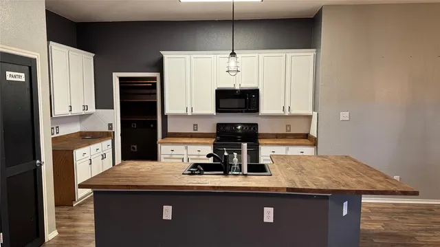 $2,000 | 1988 Helmoken Falls Drive, Anna, TX 75409