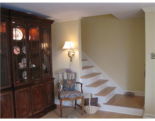 1057 Maple Heights Road Pittsburgh, PA 15232 - Photo 7 of 12 Living Room.