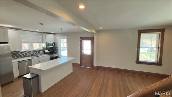 $499,900 | 5323 Bischoff Avenue, St. Louis, MO 63110
