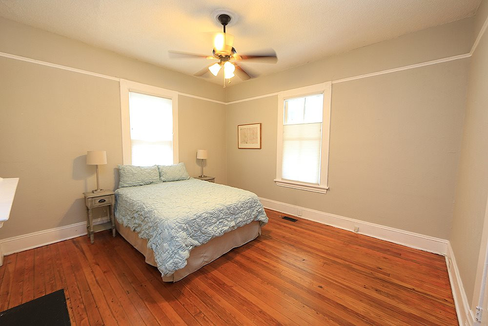 308 Linden Avenue Raleigh, NC 27601 - Photo 20 of 24 Second Bedroom