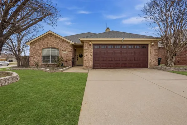$284,900 | 4800 Topaz Lane, Granbury, TX 76049