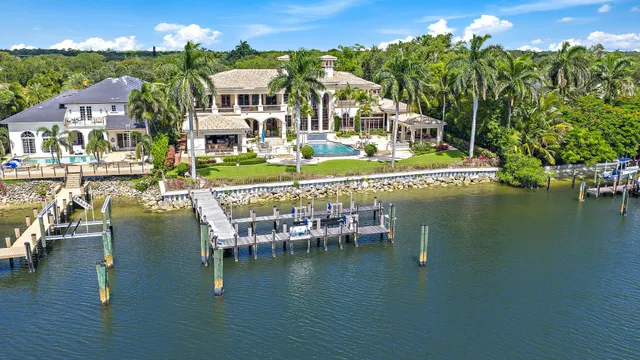 $27,900,000 | 2330 Seven Oaks Lane, Palm Beach Gardens, FL 33410