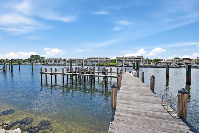 $27,900,000 | 2330 Seven Oaks Lane, Palm Beach Gardens, FL 33410