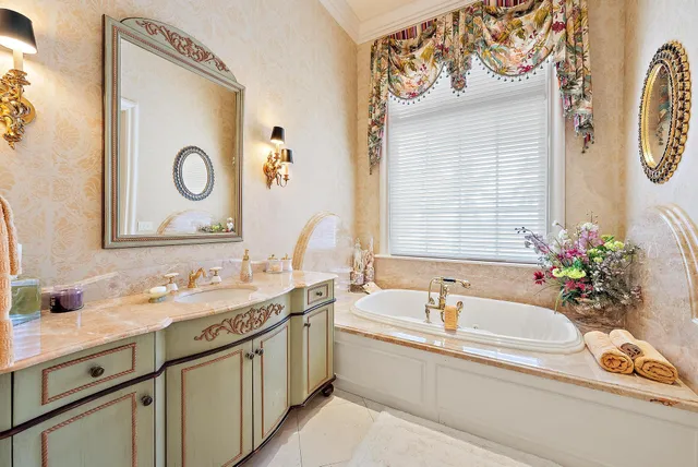 $27,900,000 | 2330 Seven Oaks Lane, Palm Beach Gardens, FL 33410