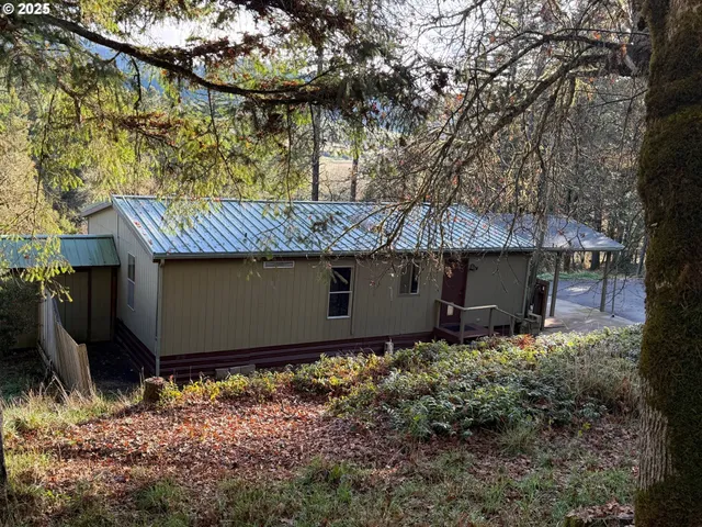 $250,000 | 123 Mountain View, Glide, OR 97443
