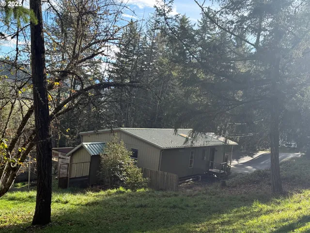 $250,000 | 123 Mountain View, Glide, OR 97443