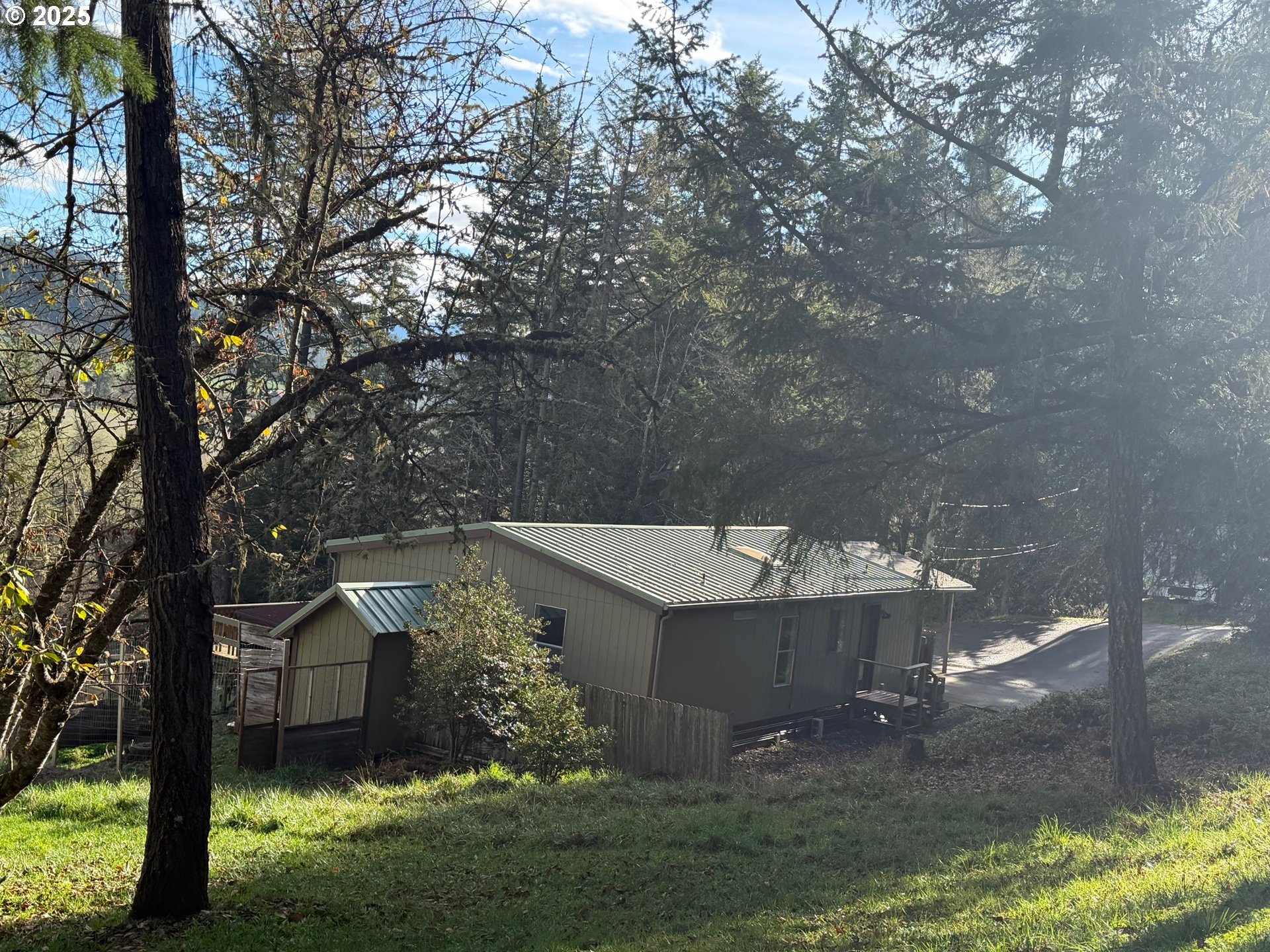 123 Mountain View Glide, OR 97443 - Photo 12 of 17