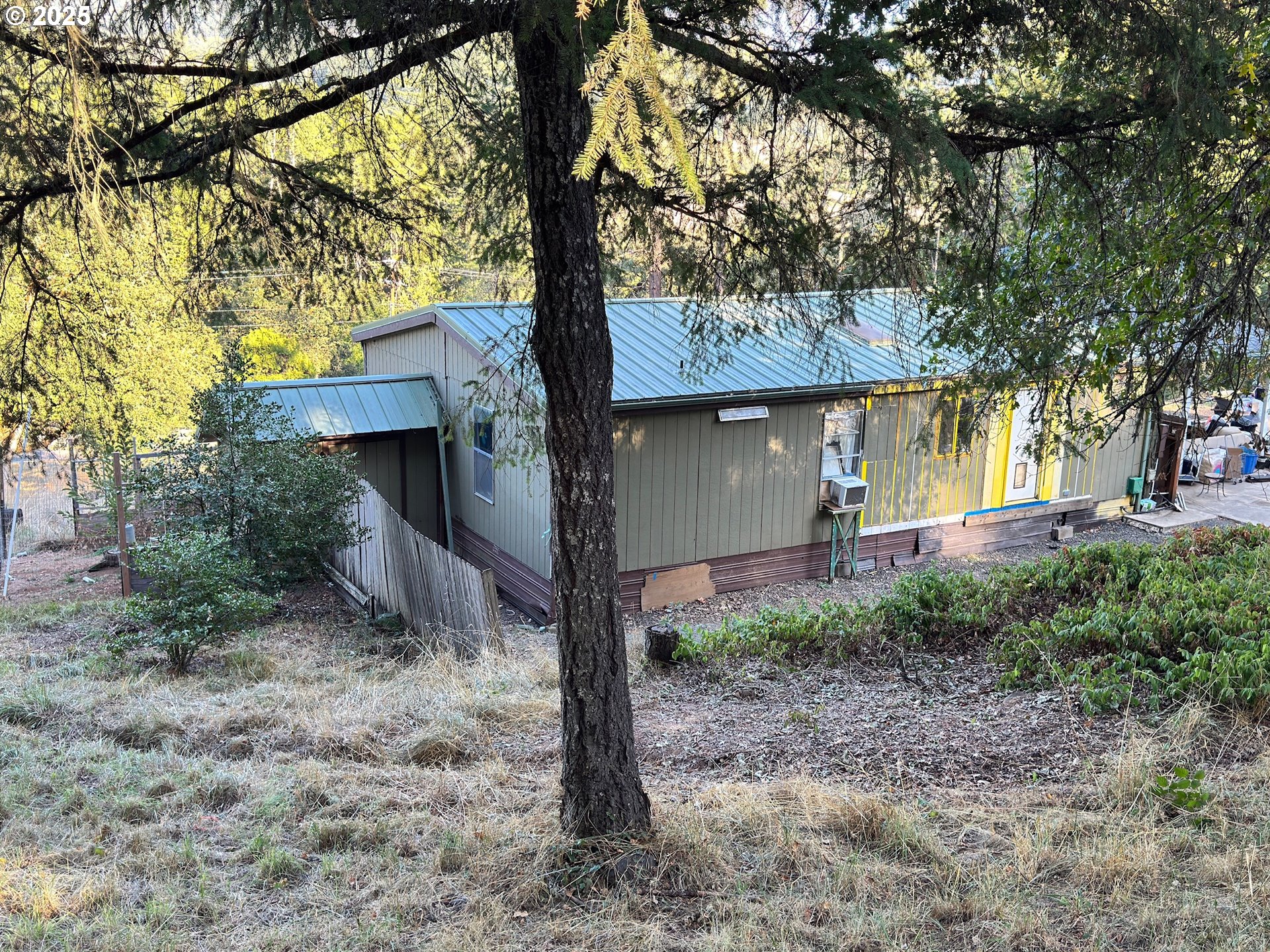 123 Mountain View Glide, OR 97443 - Photo 2 of 17