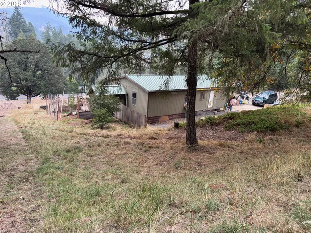 $250,000 | 123 Mountain View, Glide, OR 97443
