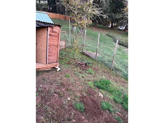 $250,000 | 123 Mountain View, Glide, OR 97443