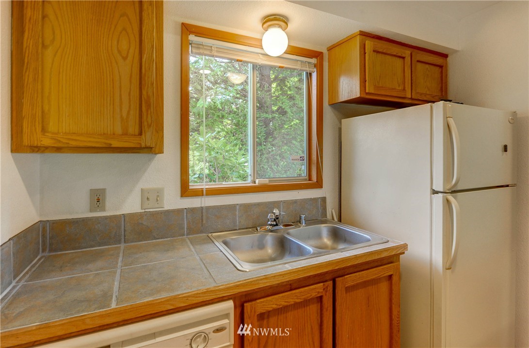 18910 Bothell Everett Highway, Unit C2 Bothell, WA 98012 - Photo 9 of 21 Gallery Image 9
