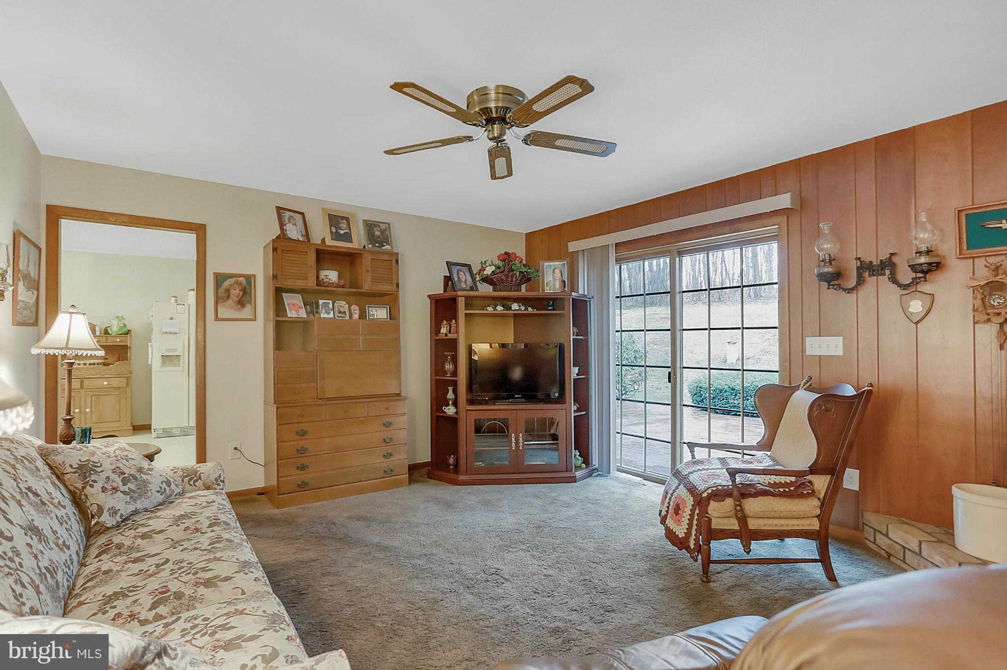 441 Bankard Road Westminster, MD 21158 - Photo 20 of 29 Family Room