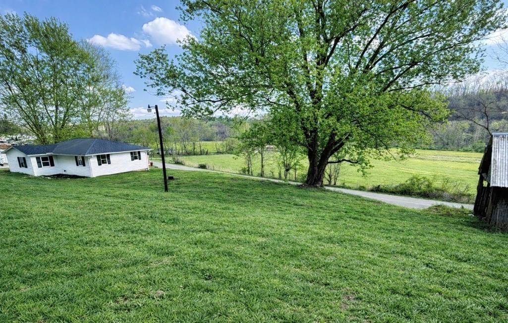 3304 Laurel Road Greenup, KY 41144 - Photo 4 of 26