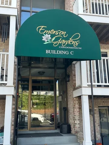 a sign that is on the side of a building