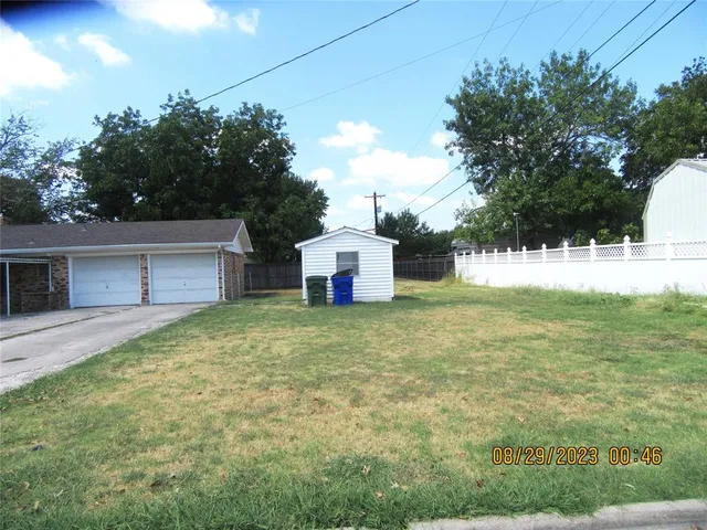 $1,750 | 200 Texoma Drive, Whitesboro, TX 76273