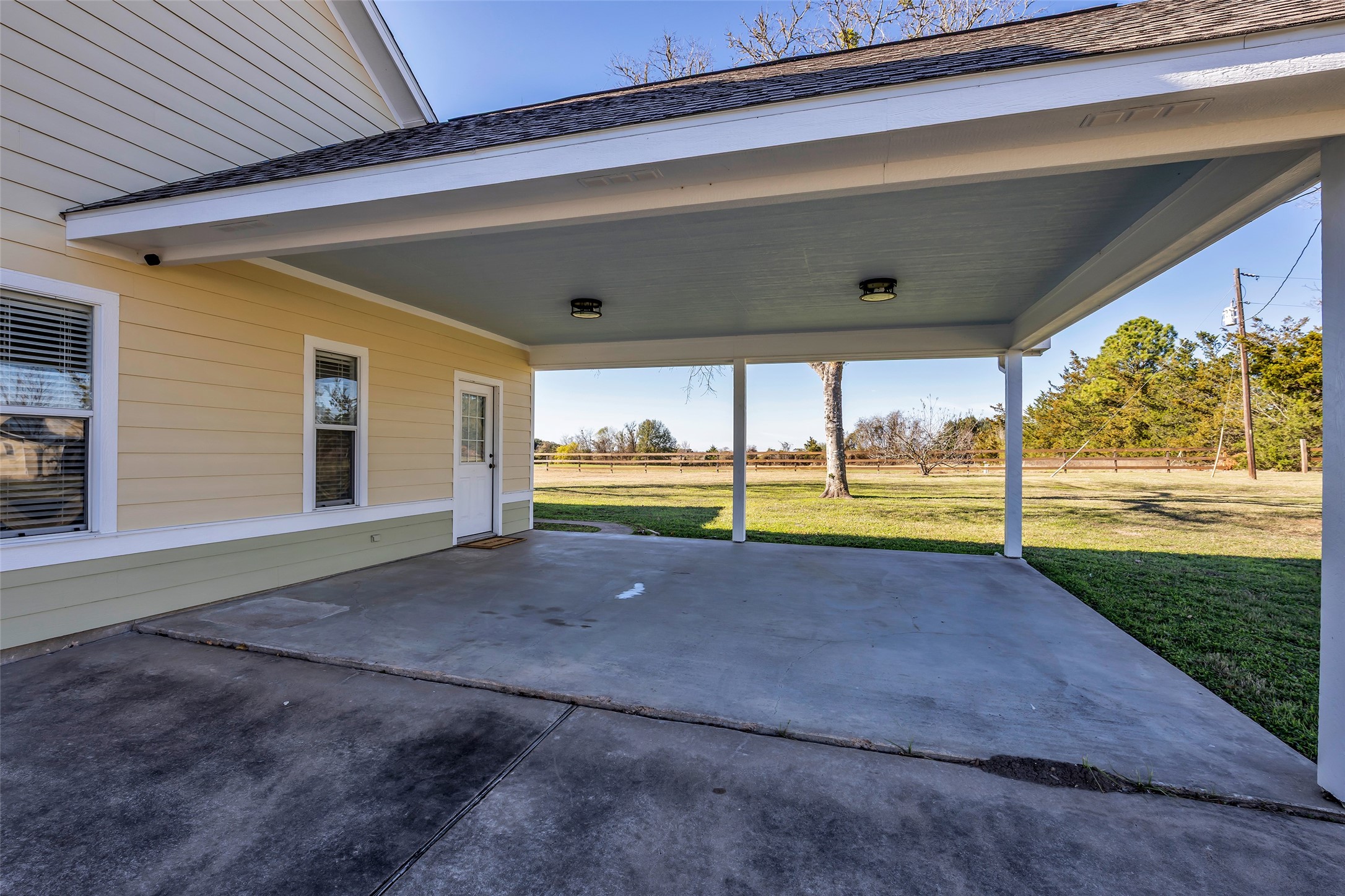 1075 Harrisburg Road Brenham, TX 77833 - Photo 30 of 49 a view of a back yard
