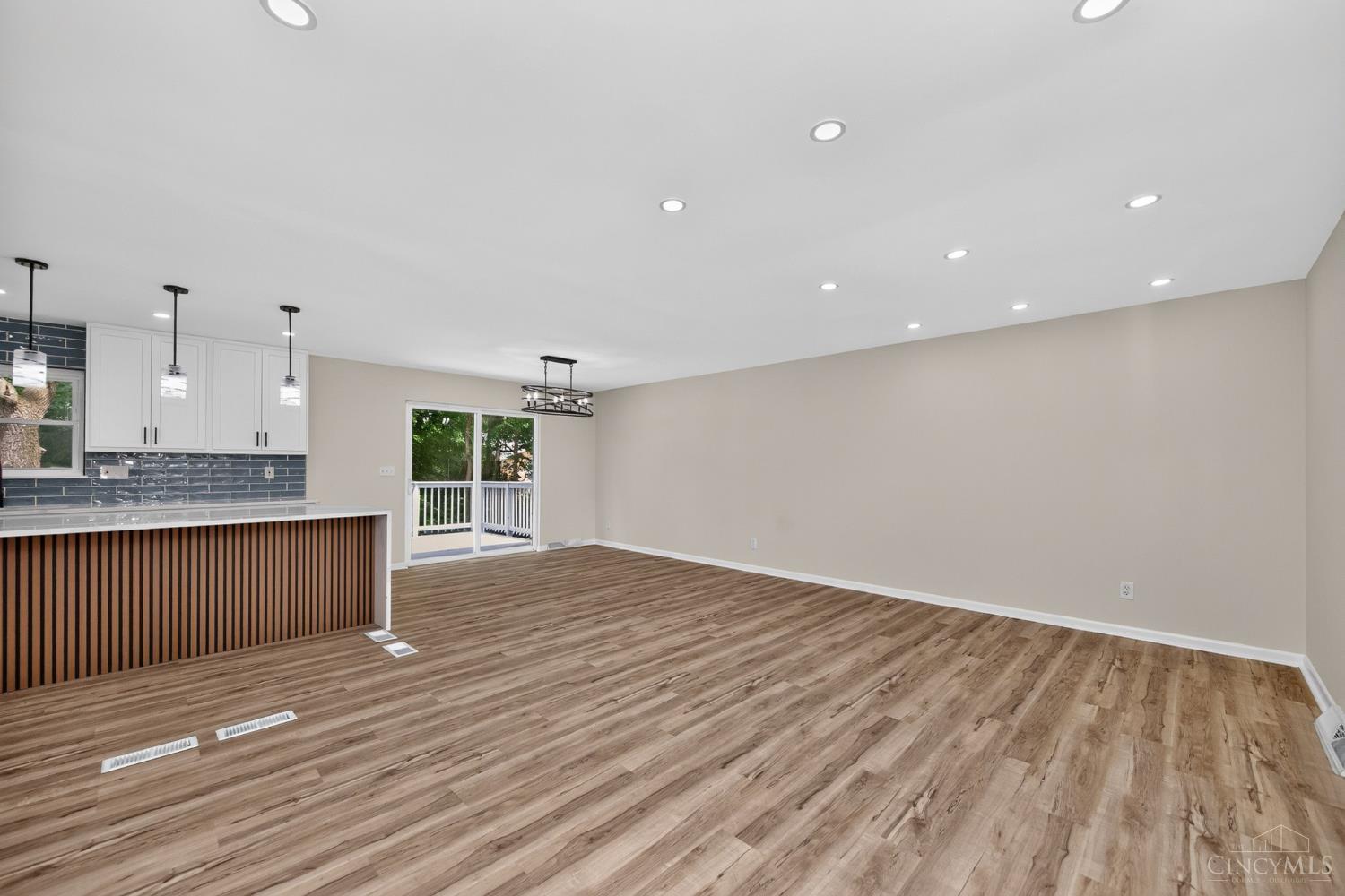 4074 East Kemper Road Sharonville, OH 45241 - Photo 8 of 51