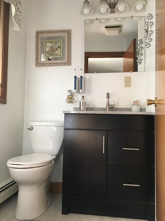 71 Line Road Reading, MA 01867 - Photo 13 of 24 Gallery Image 13