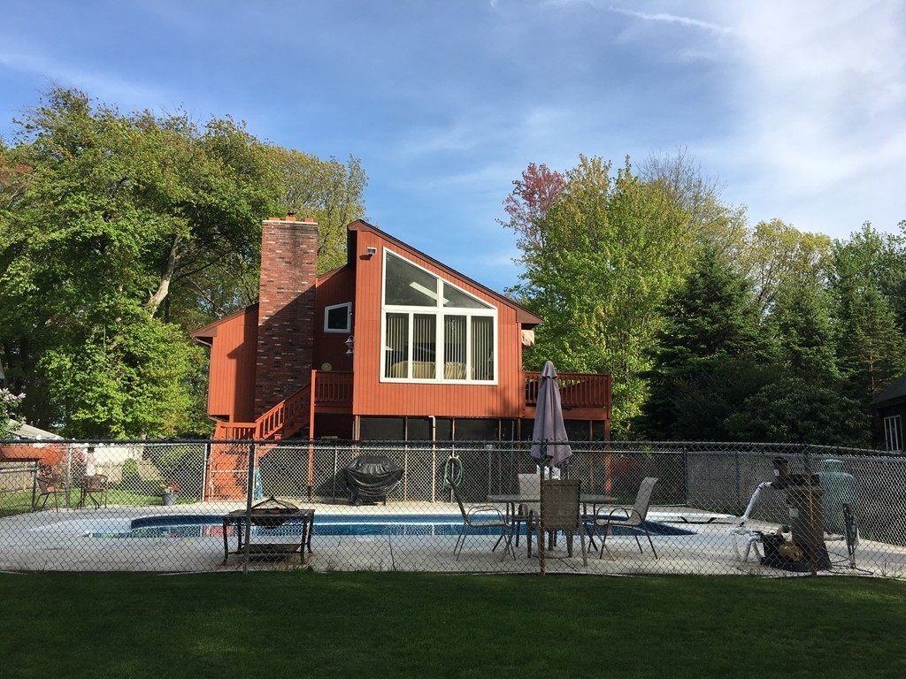 71 Line Road Reading, MA 01867 - Photo 21 of 24 Gallery Image 21