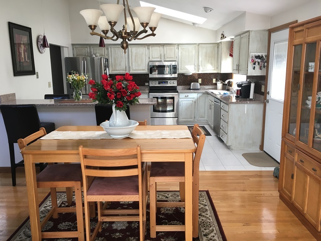 71 Line Road Reading, MA 01867 - Photo 10 of 24 Gallery Image 10