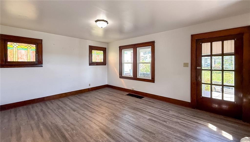125 Washington Street Freeport, PA 16229 - Photo 2 of 48