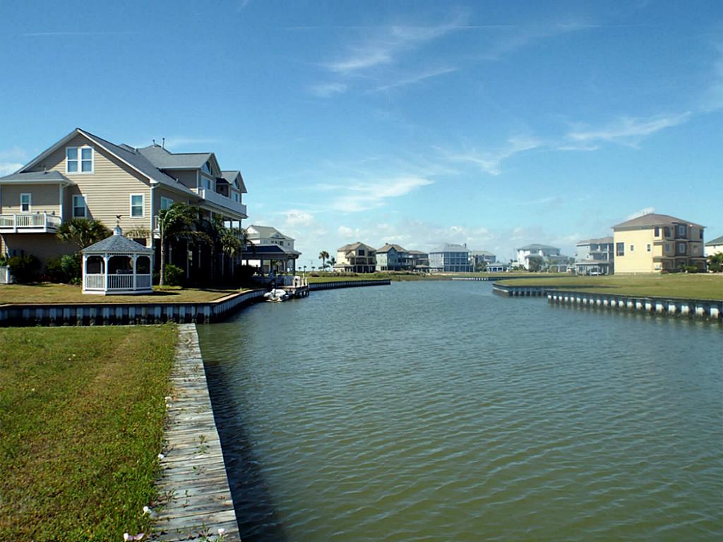 1 Fleming Hitchcock, TX 77563 - Photo 22 of 39 a view of a lake and outdoor space