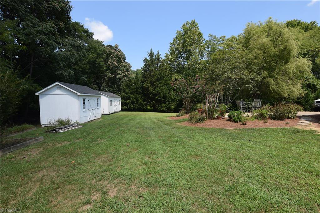 1140 Patterson Farm Road Pinnacle, NC 27043 - Photo 3 of 17