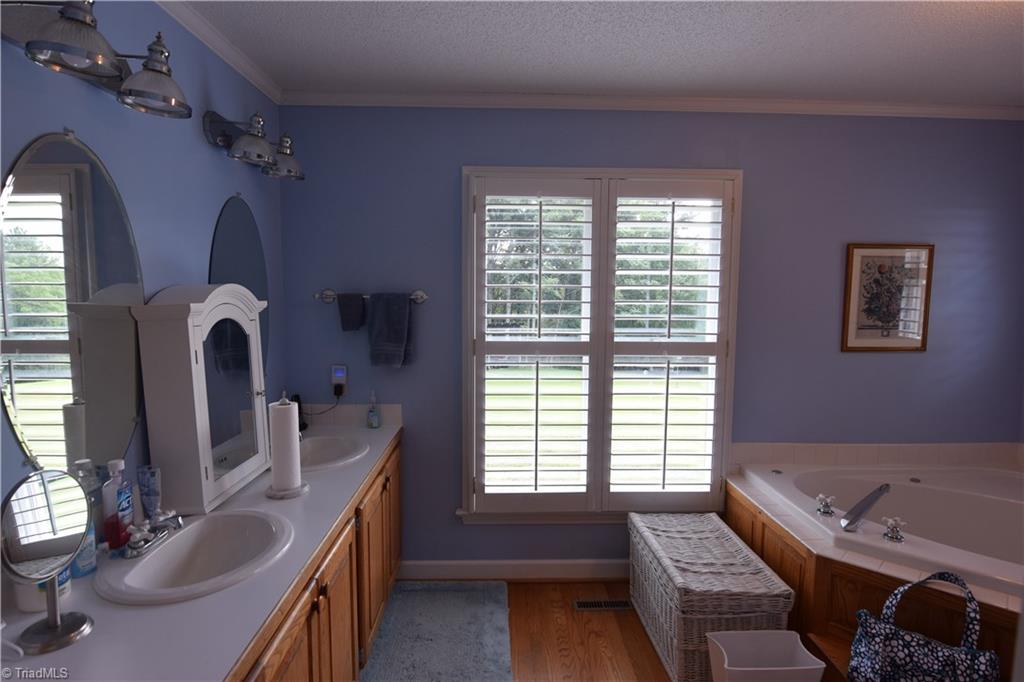 1140 Patterson Farm Road Pinnacle, NC 27043 - Photo 9 of 17