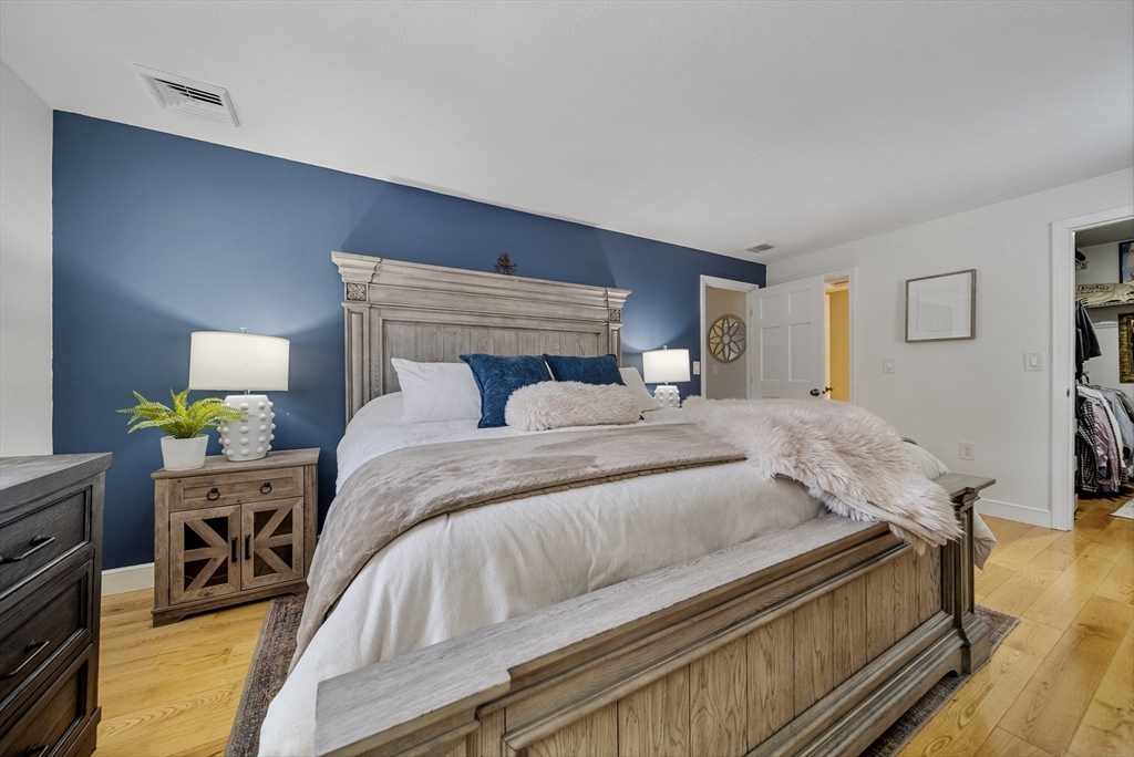 8 Ridgefield Road Norfolk, MA 02056 - Photo 24 of 42