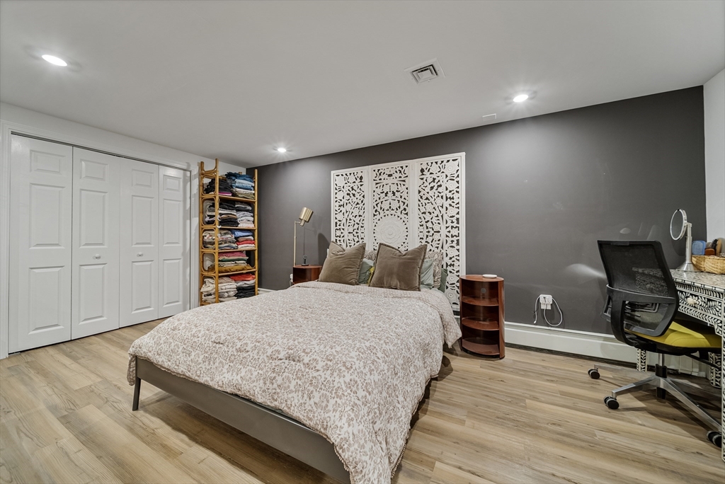 8 Ridgefield Road Norfolk, MA 02056 - Photo 34 of 42