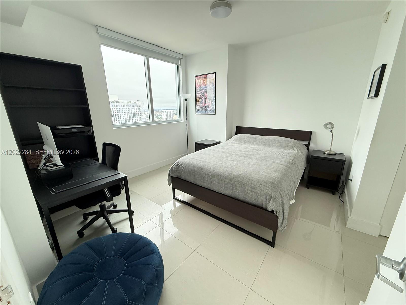 92 Southwest 3rd Street, Unit 3709 Miami, FL 33130 - Photo 4 of 22
