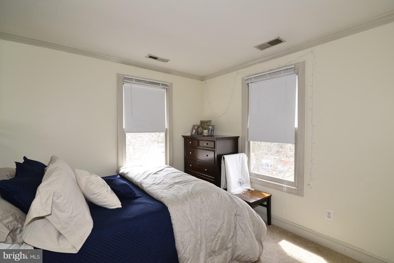102 Dry Mill Road Southwest, Unit 203 Leesburg, VA 20175 - Photo 13 of 18 Bedroom (Master)