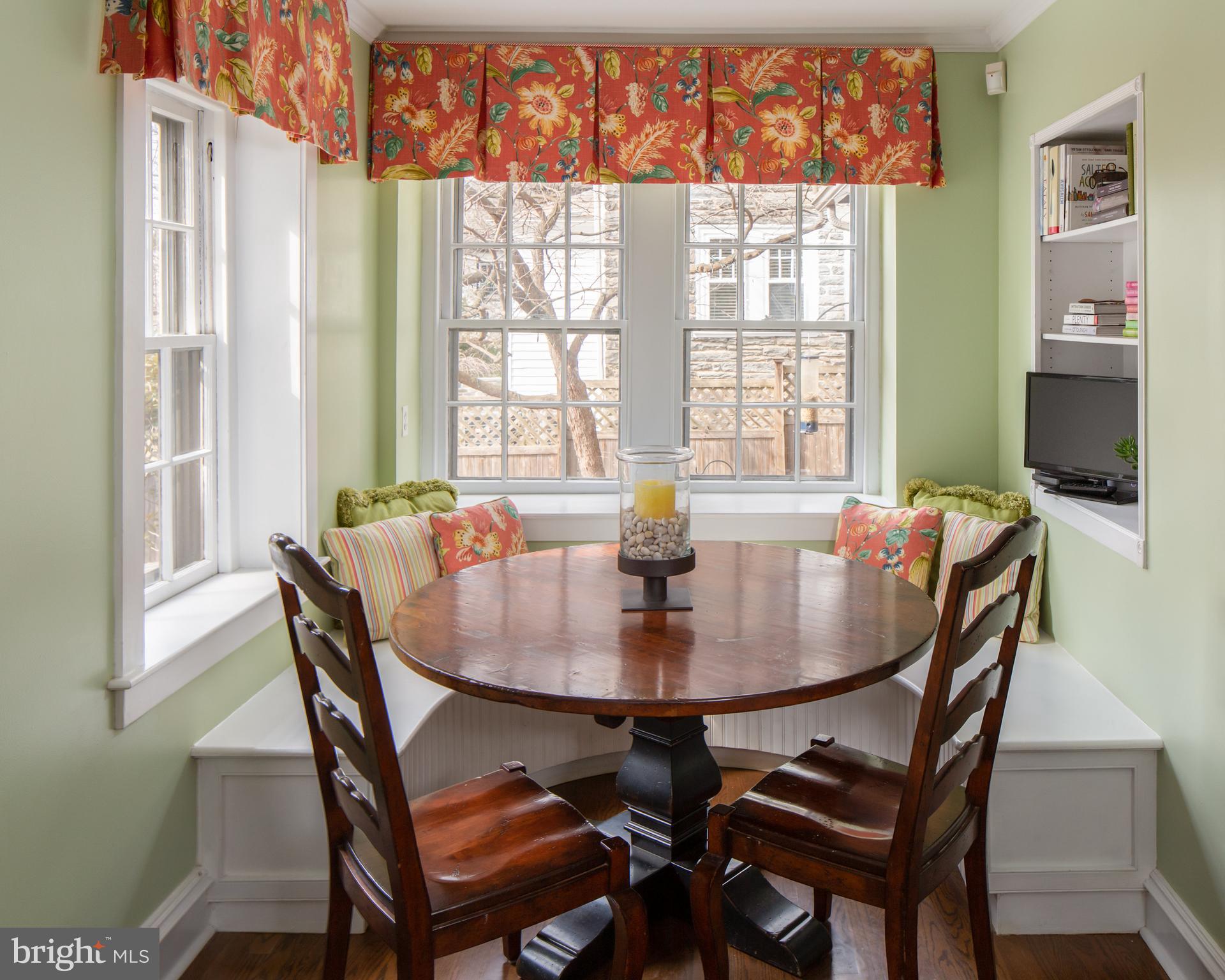542 Hilaire Road Wayne, PA 19087 - Photo 13 of 38 Breakfast Area.