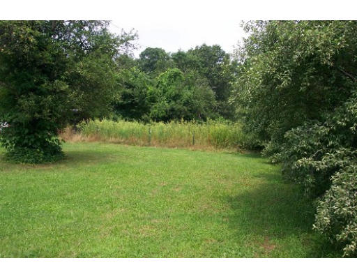28 R Rocky Hill Road Andover, MA 01810 - Photo 2 of 3