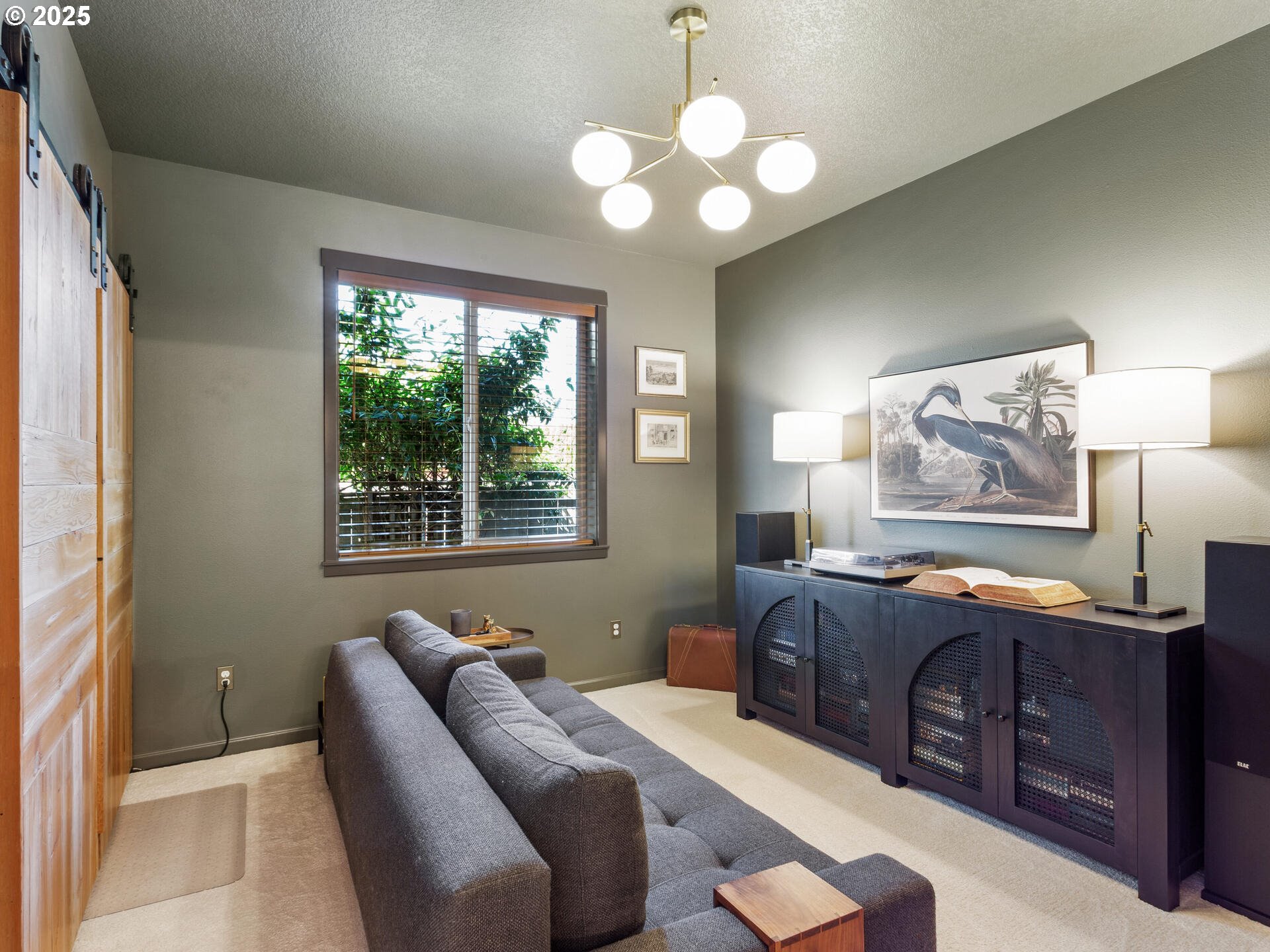 2318 South Sauk Way Ridgefield, WA 98642 - Photo 32 of 47 a bed room with bed and window