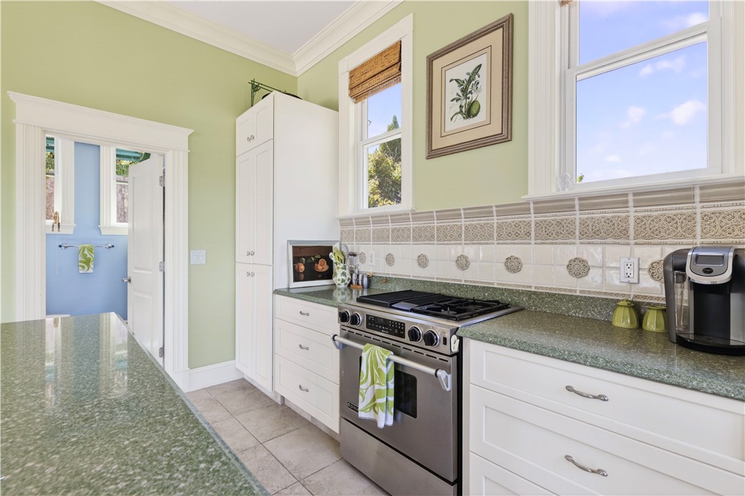 7 Ocean View Highway Westerly, RI 02891 - Photo 14 of 29