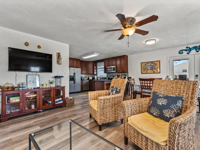 $699,000 | 7 Bass Street, Alligator Point, FL 32346