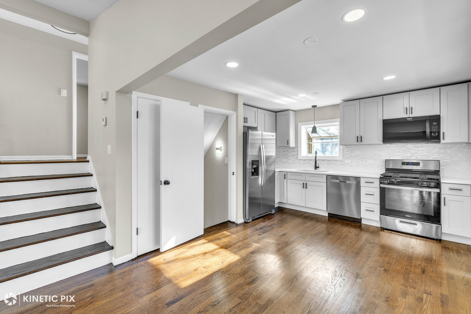 11011 Roosevelt Road Westchester, IL 60154 - Photo 11 of 40